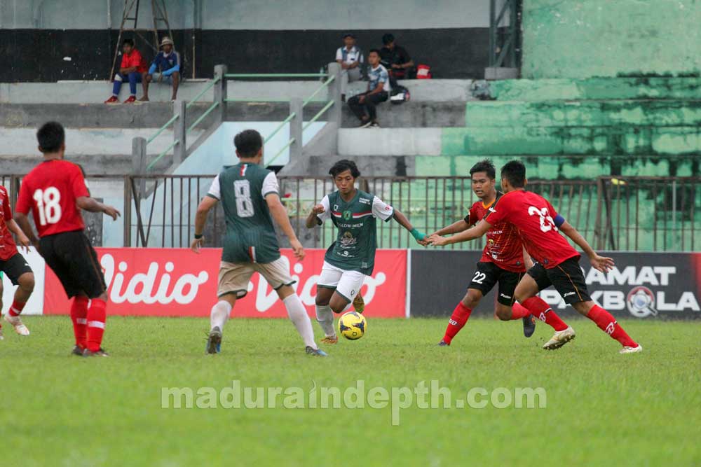 Liga Bola Menggali Fascinasi dan Dinamika Sepak Bola di Indonesia