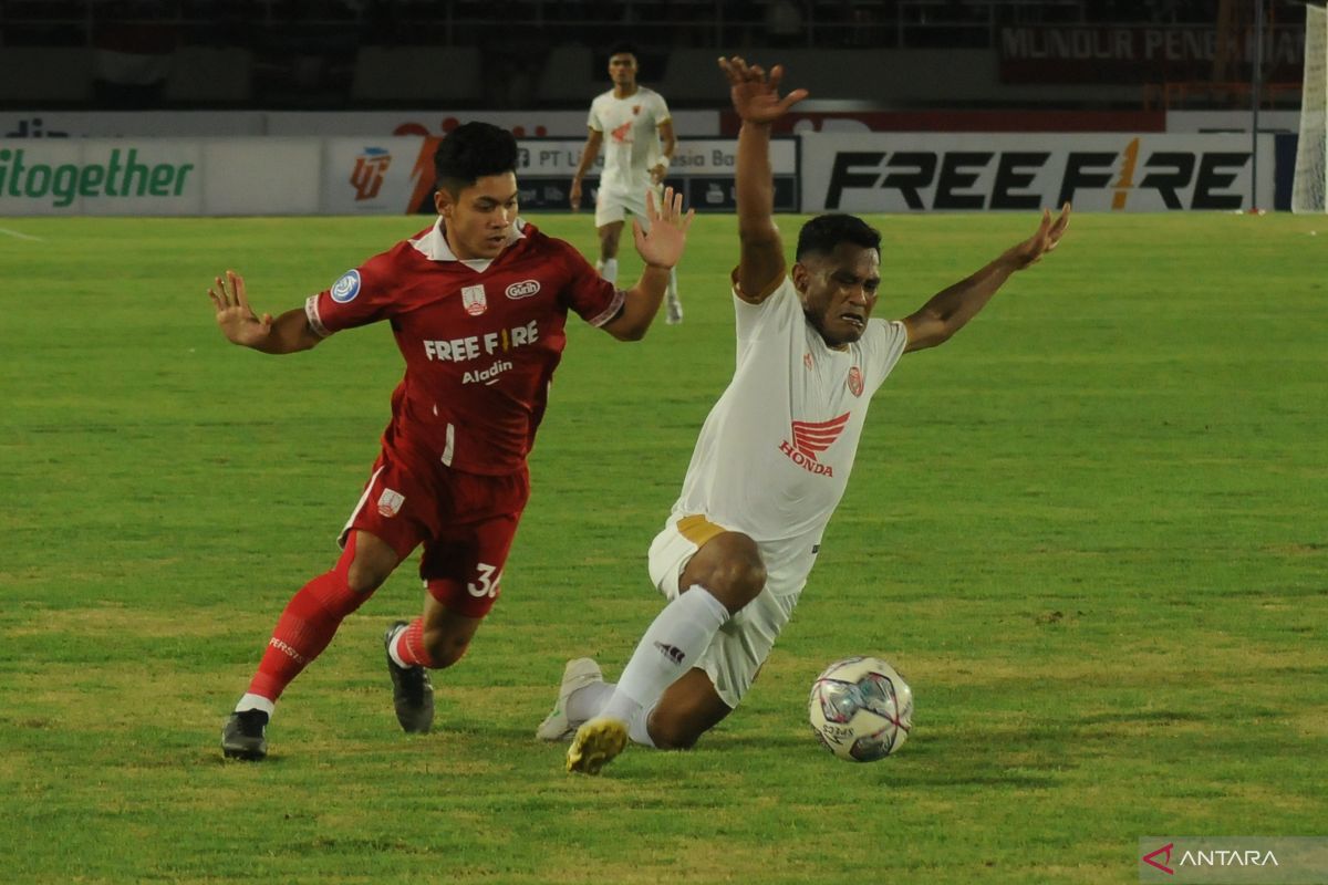 Linimasa Persis Solo vs Arema FC