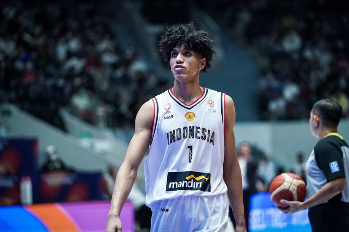 Pemain Basket China Tertinggi yang Mengukir Sejarah