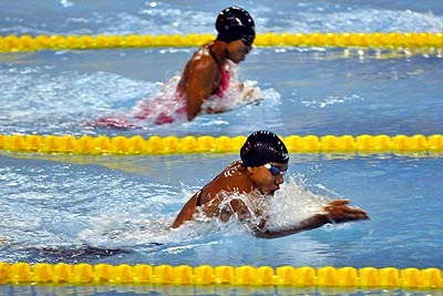 Breast stroke disebut juga renang gaya